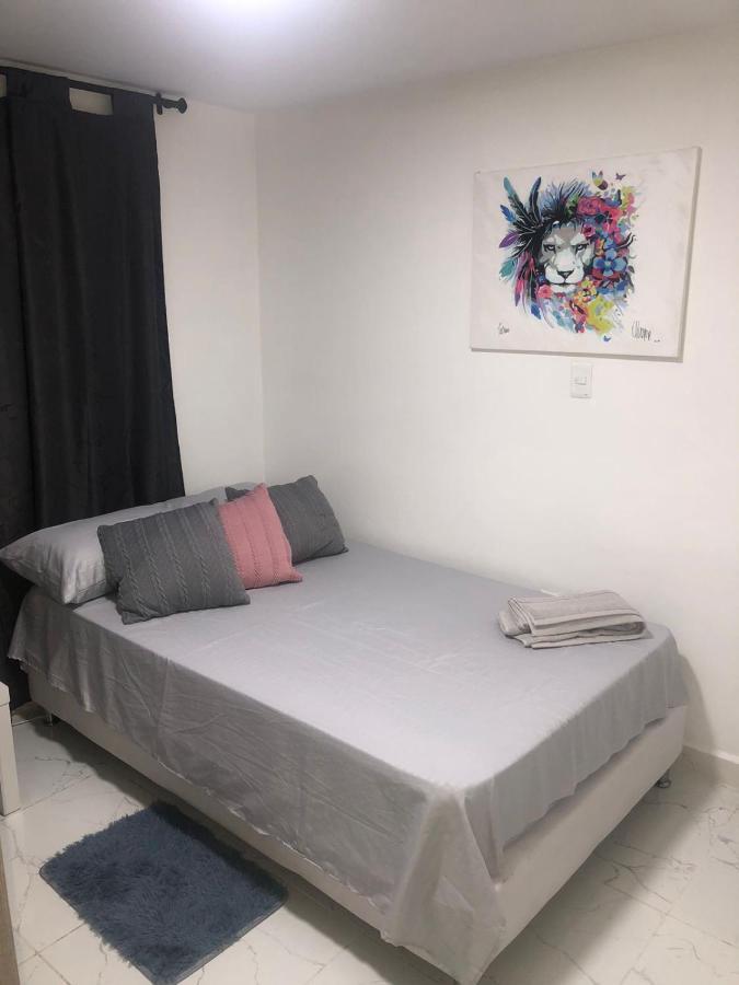 Habitacion Privada Hostel 790 Medellin Luaran gambar